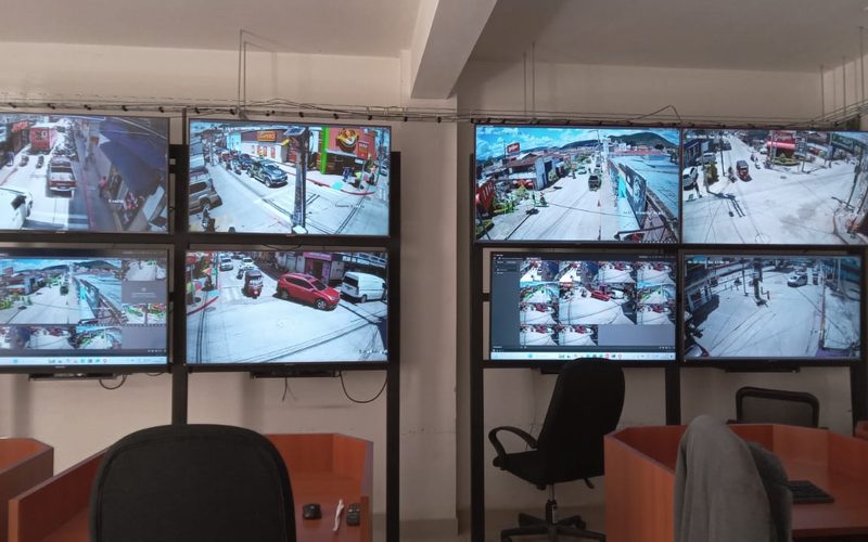 Centro de monitoreo con videowall de cámaras urbanas
